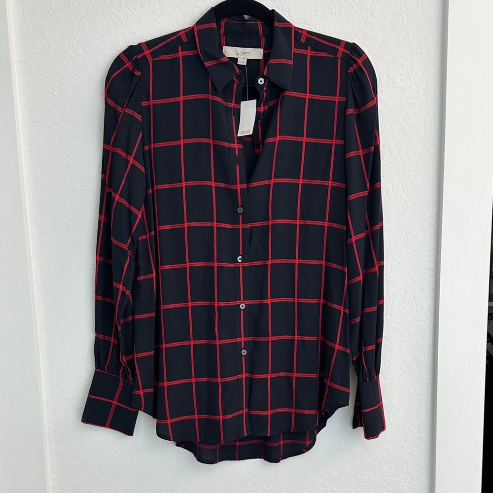 Loft Women's Navy and Red Top - Picture 3 of 5